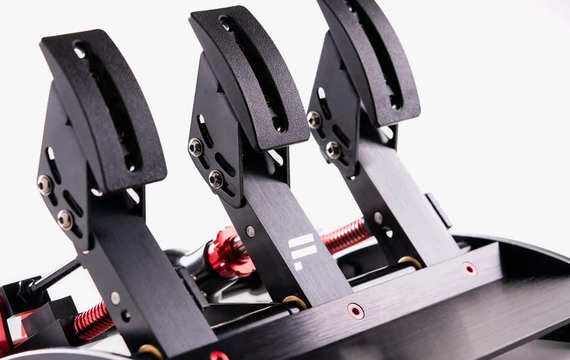 Fanatec ClubSport Pedals V3 – Nové pedálové plotny