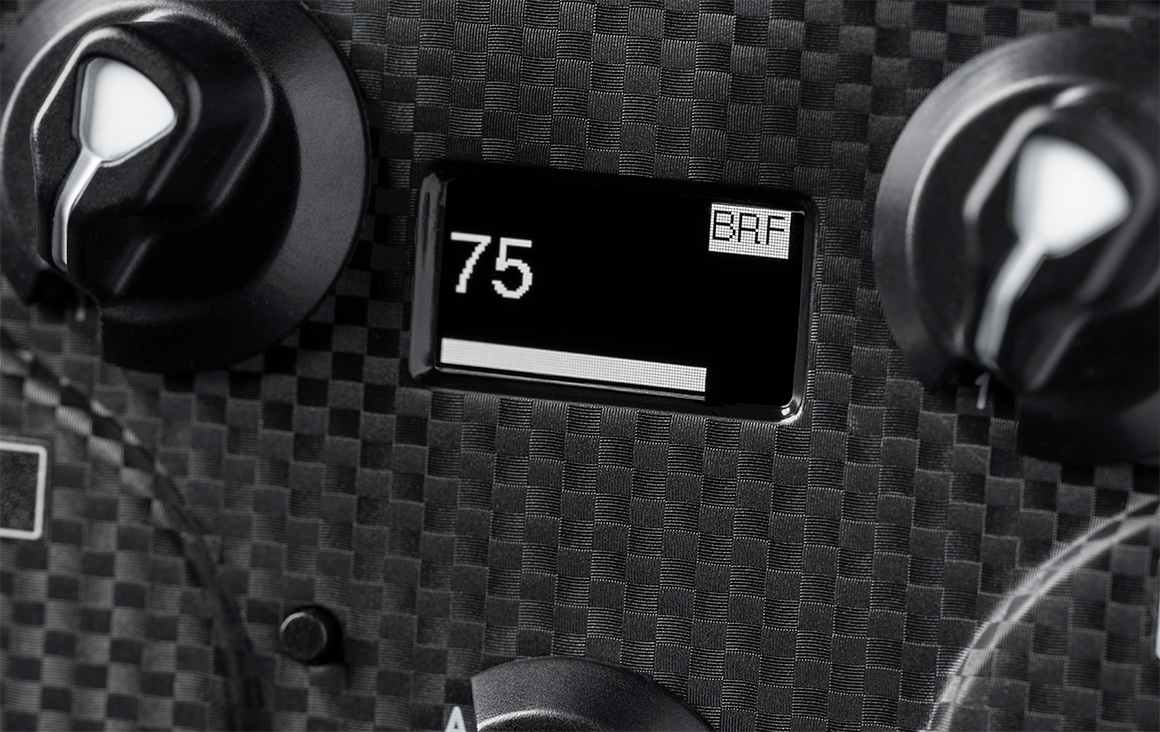 Ajuste de BRF (Brake Force) no Tuning Menu/Driver